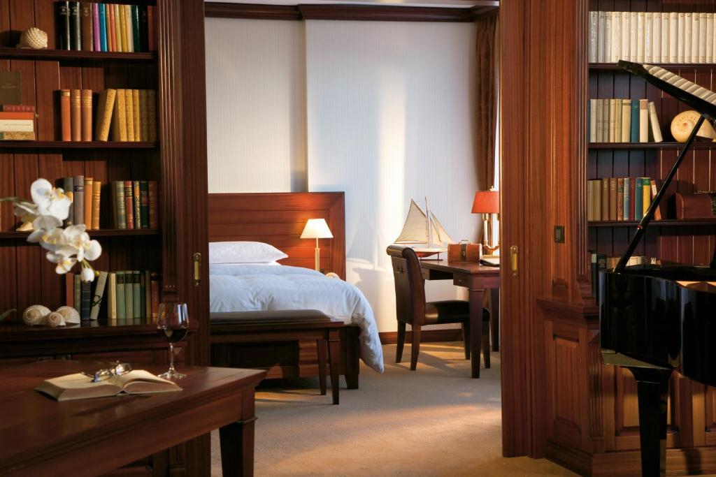 Yachthafenresidenz Hohe Duene Hotell Rostock Rum bild